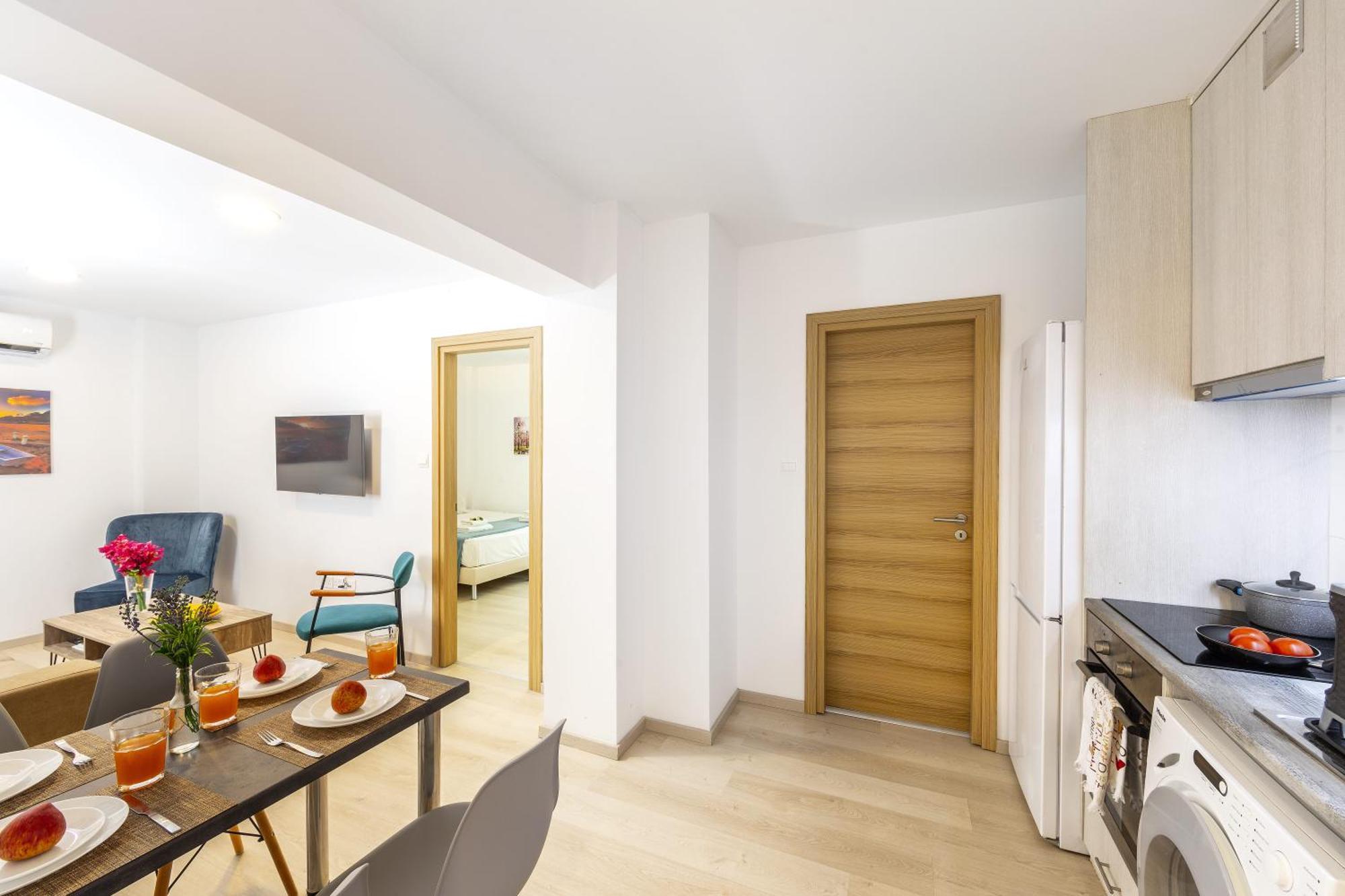 C-Premium Apts 100M From Beach And City Centre Larnaca Extérieur photo