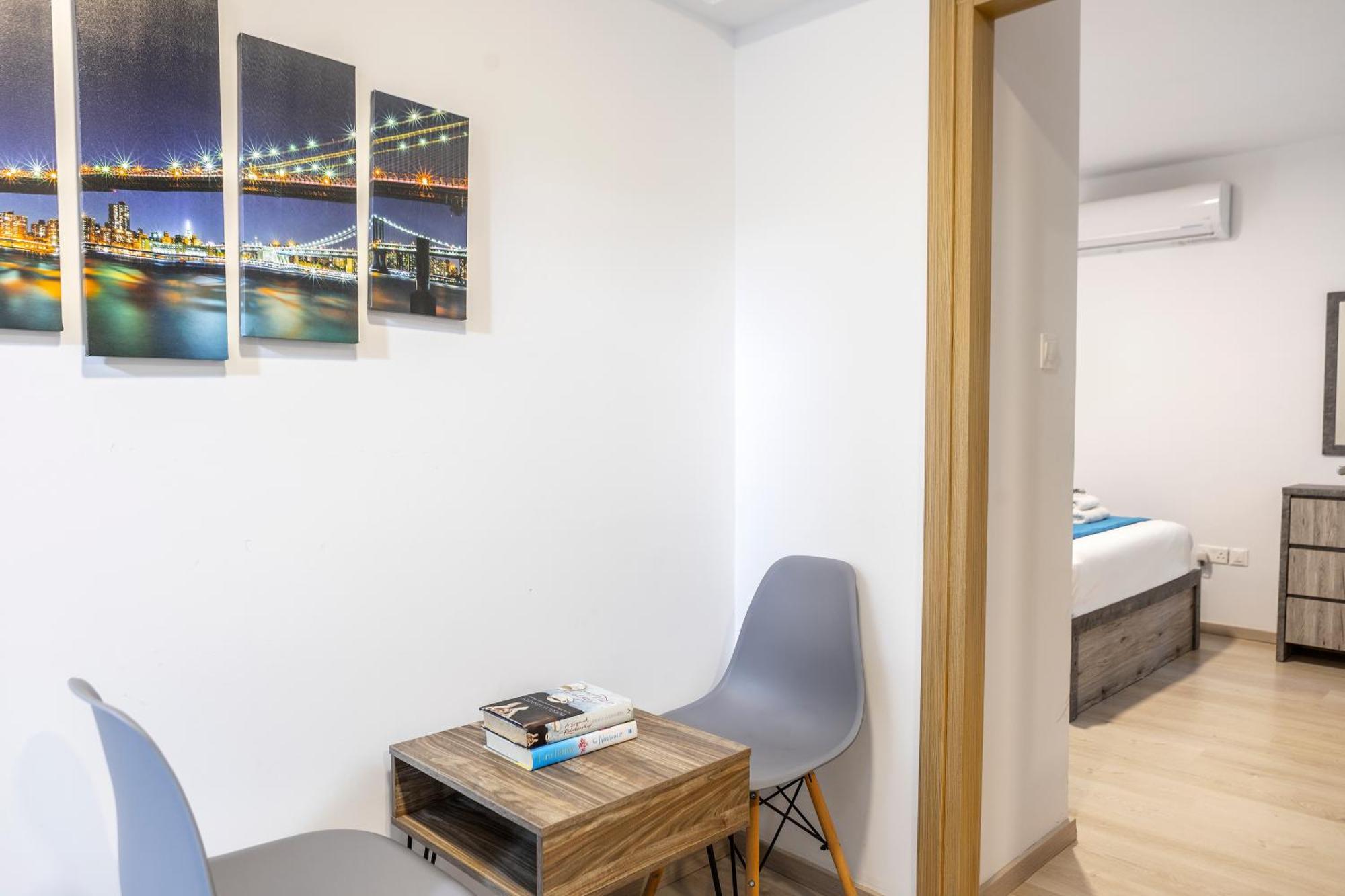 C-Premium Apts 100M From Beach And City Centre Larnaca Extérieur photo