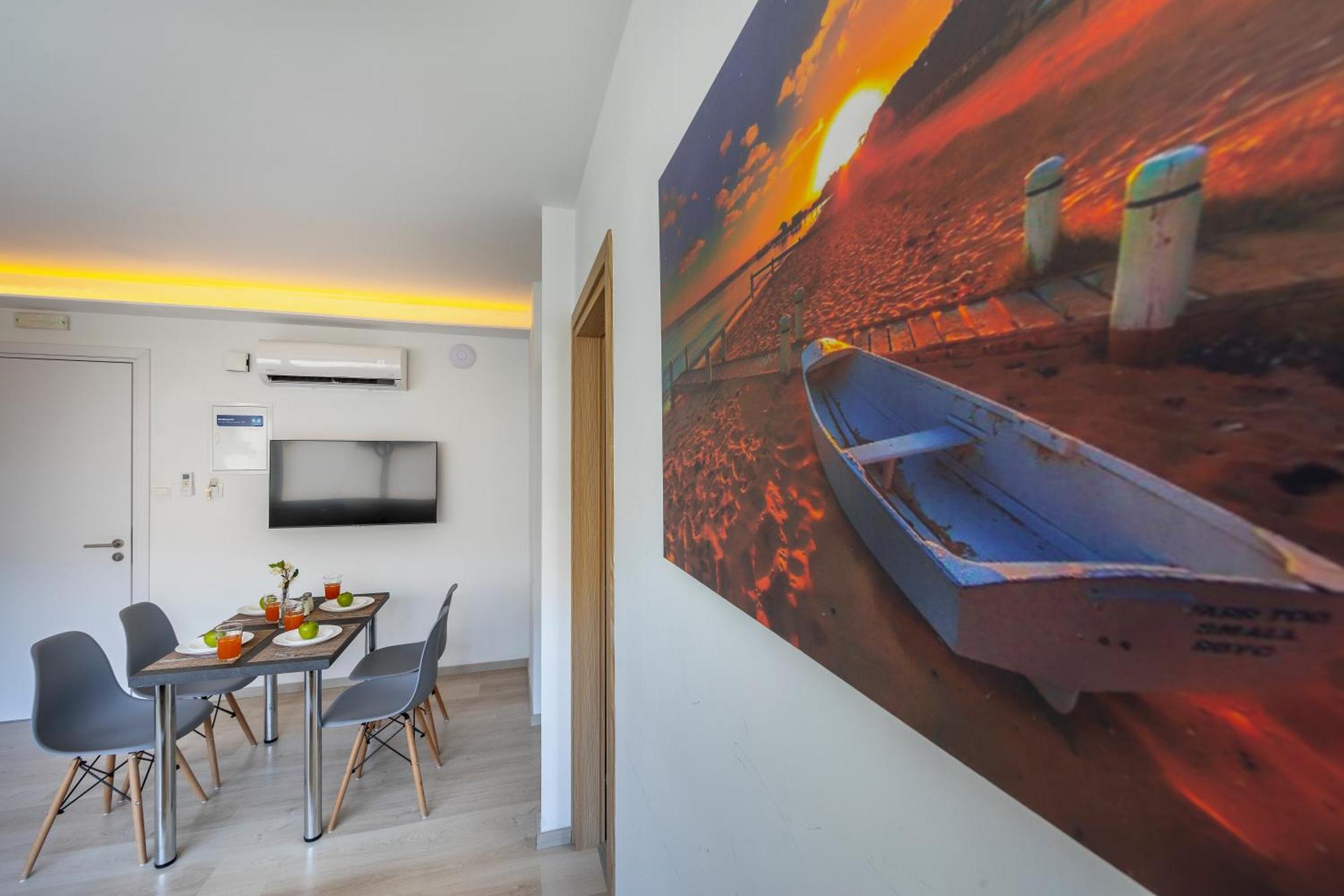 C-Premium Apts 100M From Beach And City Centre Larnaca Extérieur photo